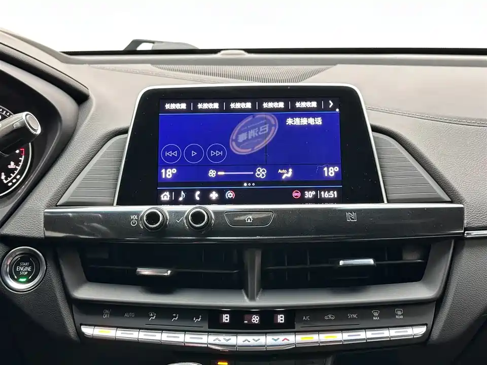 Cadillac CT4