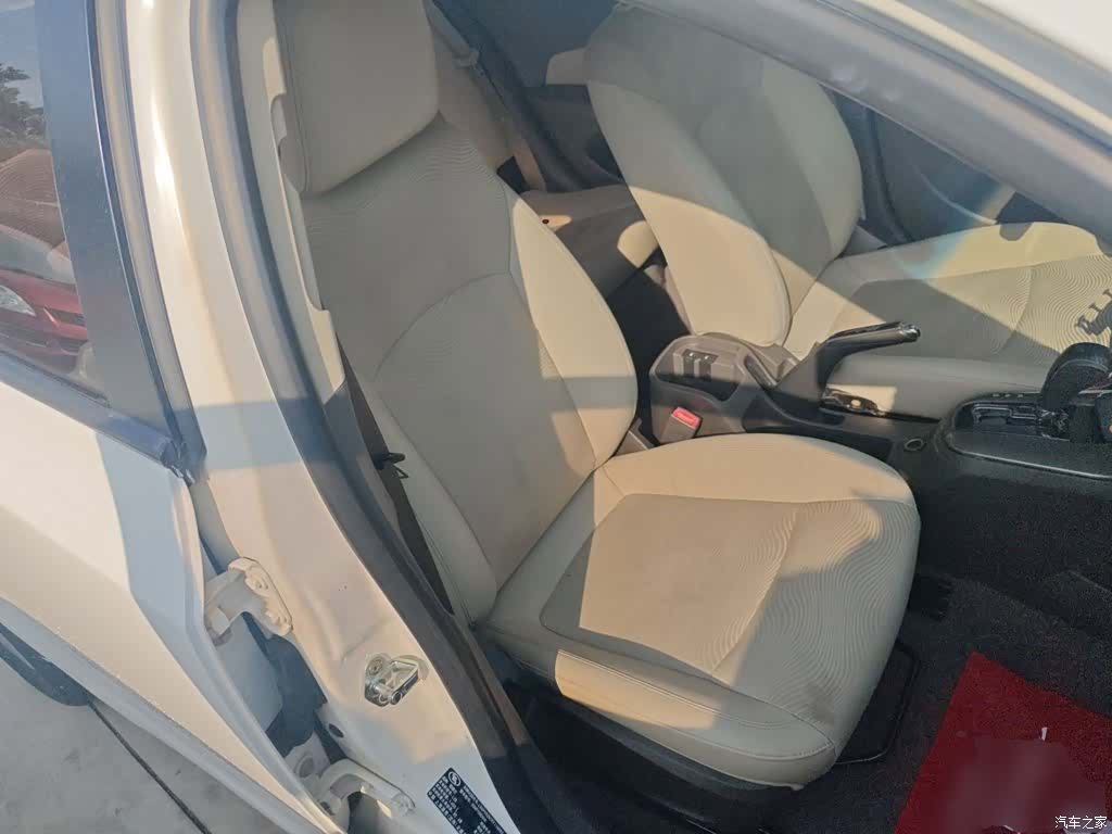 Chevrolet SE, 2015 25