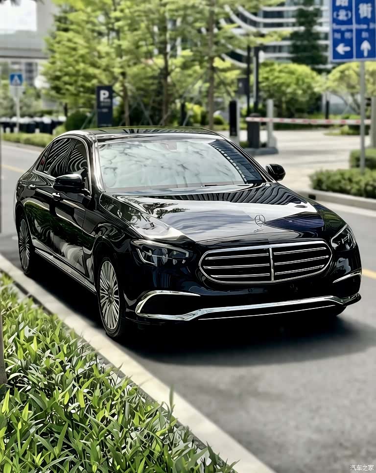 Mercedes-Benz E-Class, 2021 1