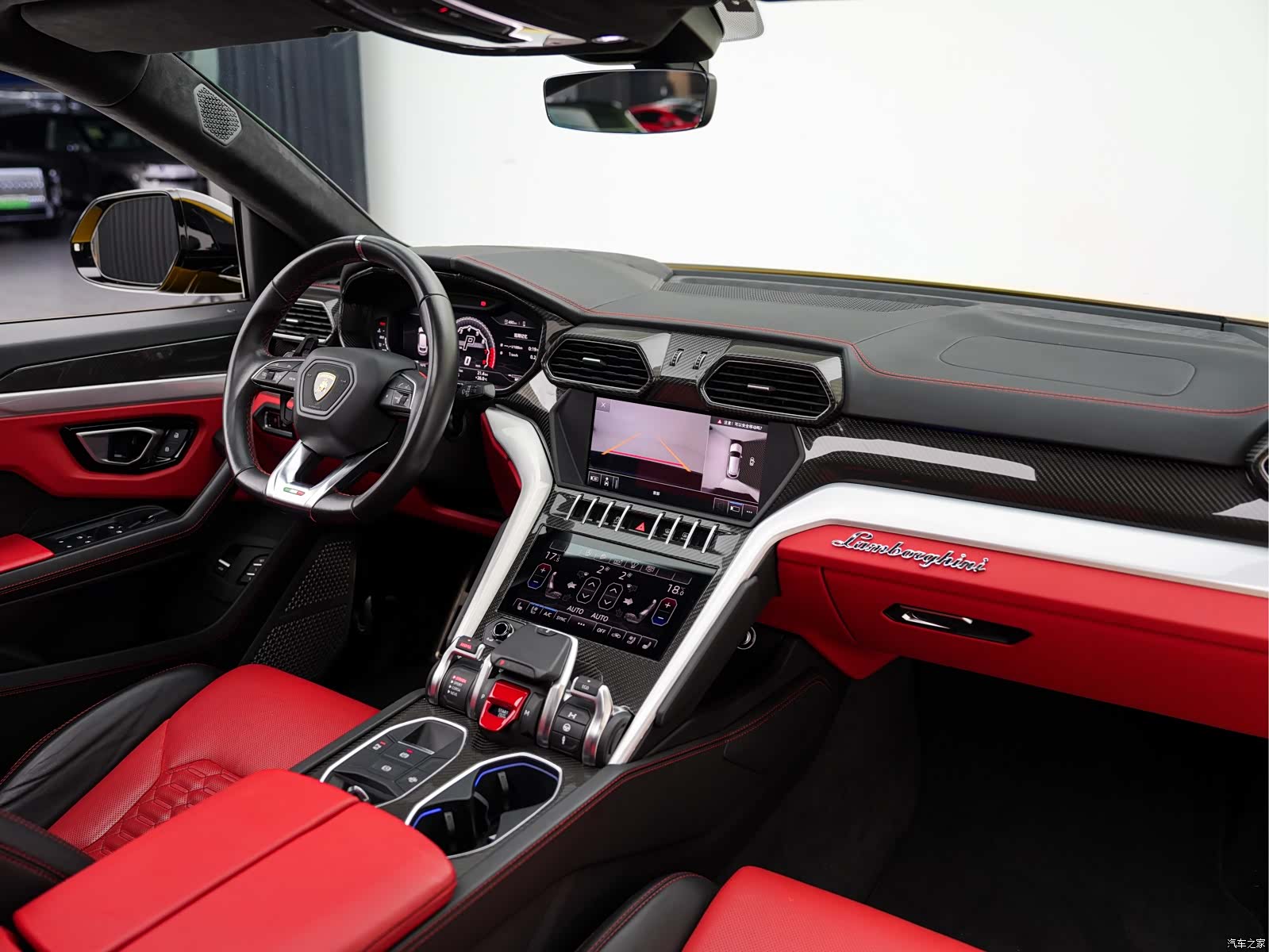 Lamborghini Urus, 2020 20