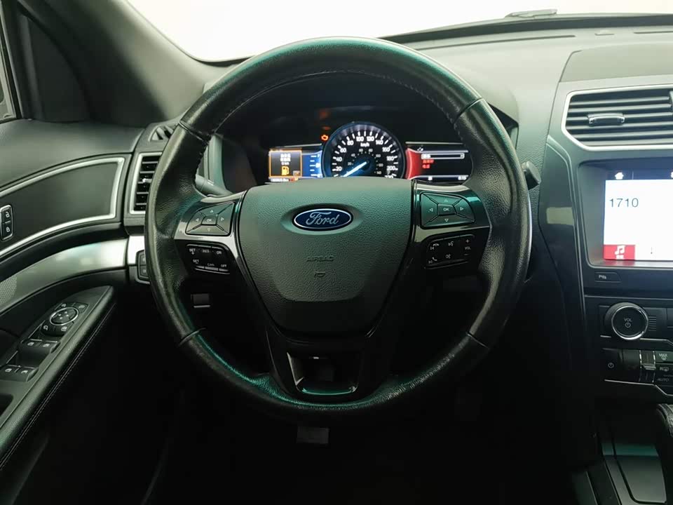 Ford Explorer Ford Explorer