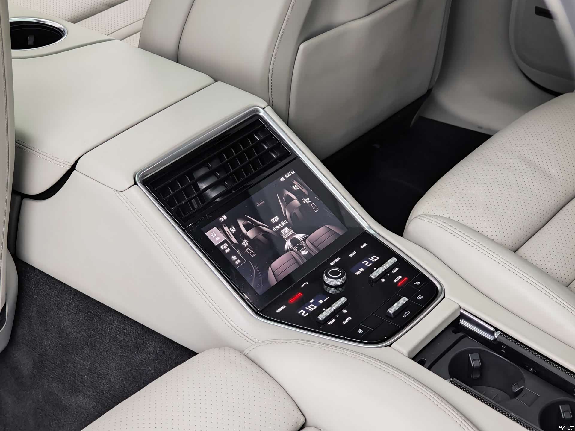 Porsche Panamera, 2018 16