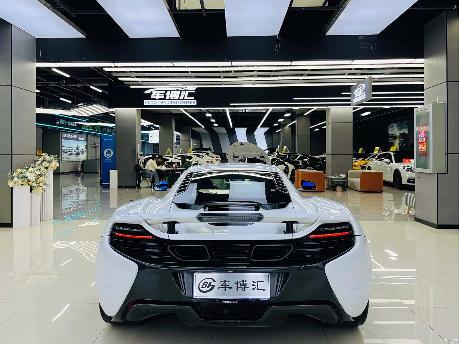 McLaren 12C, 2016 6