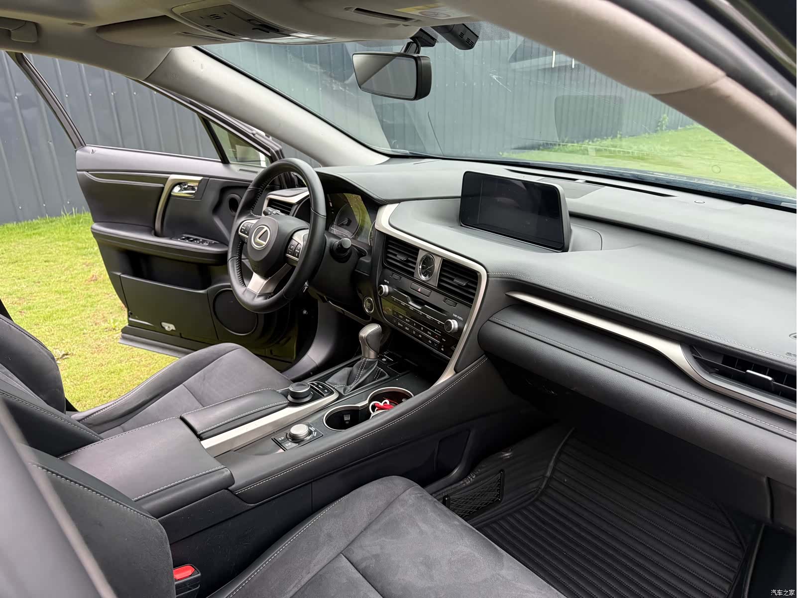Lexus RX, 2019 13