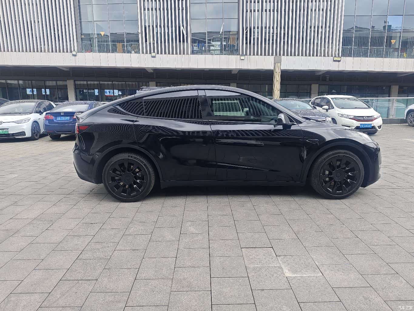 Tesla Model Y, 2021 23