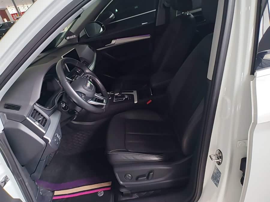 Audi Q5L 2021, фото 14