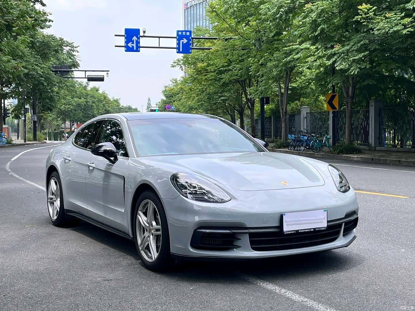 Porsche Panamera, 2020 3