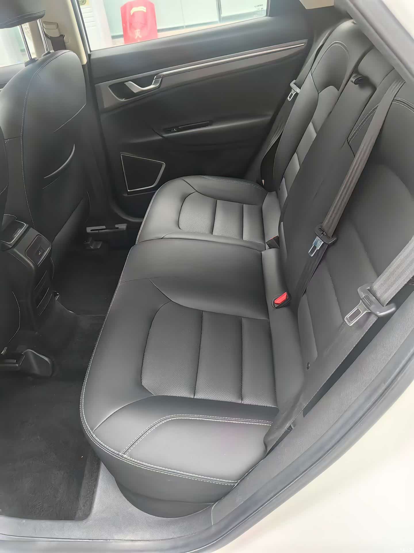 Geely Emgrand, 2017 7