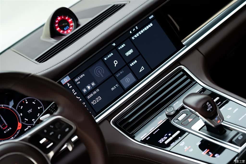 Porsche Panamera, 2018 11