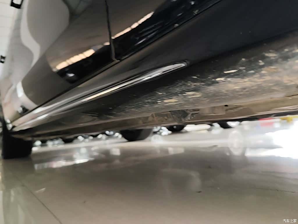 Mercedes-Benz E-Class, 2025 21
