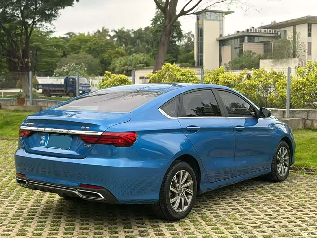 Geely Binray, 2020 10