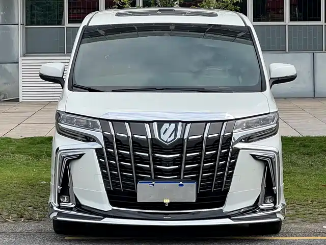 Toyota Alphard 2019 — купить из Китая под заказ