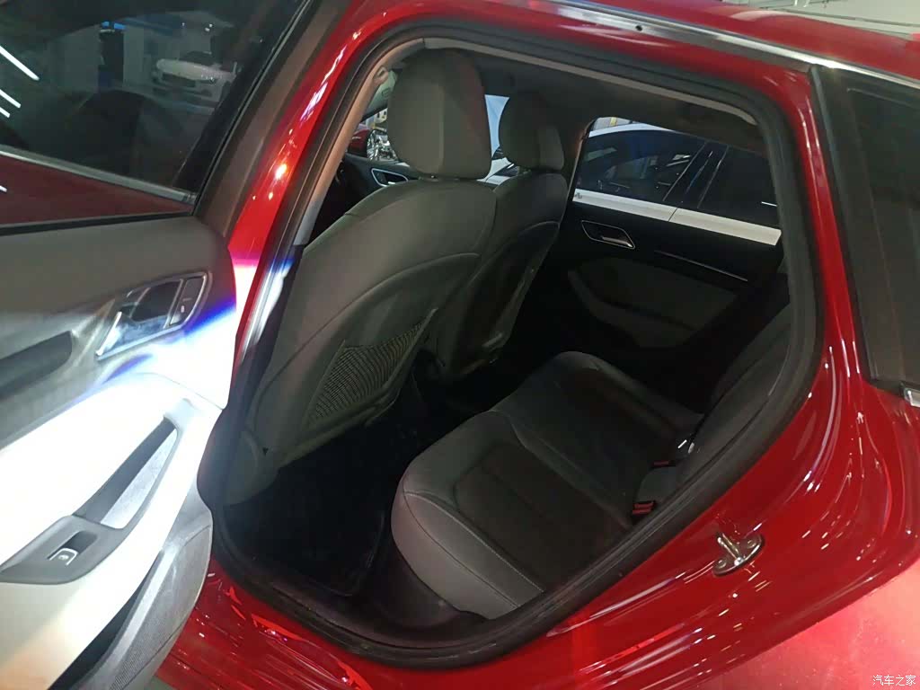 Audi A3, 2018 13