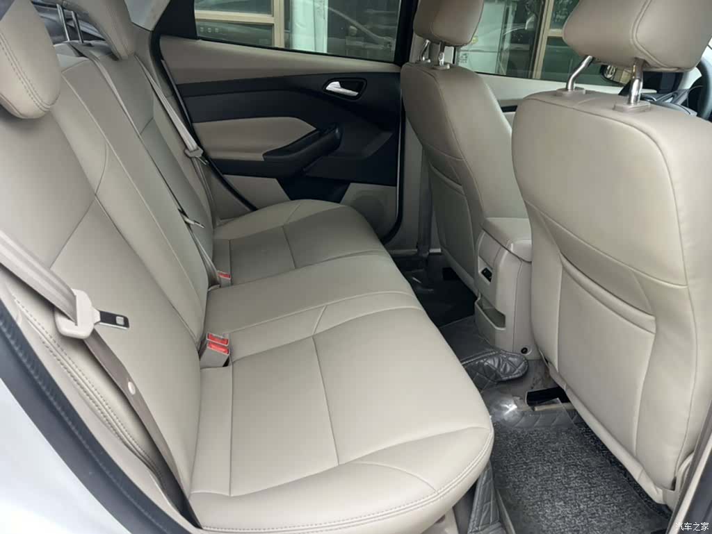 Ford Focus, 2016 21