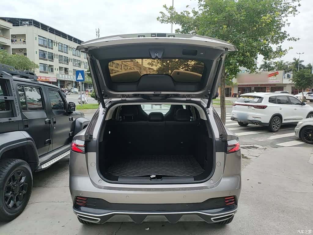 Roewe RX5, 2024 15
