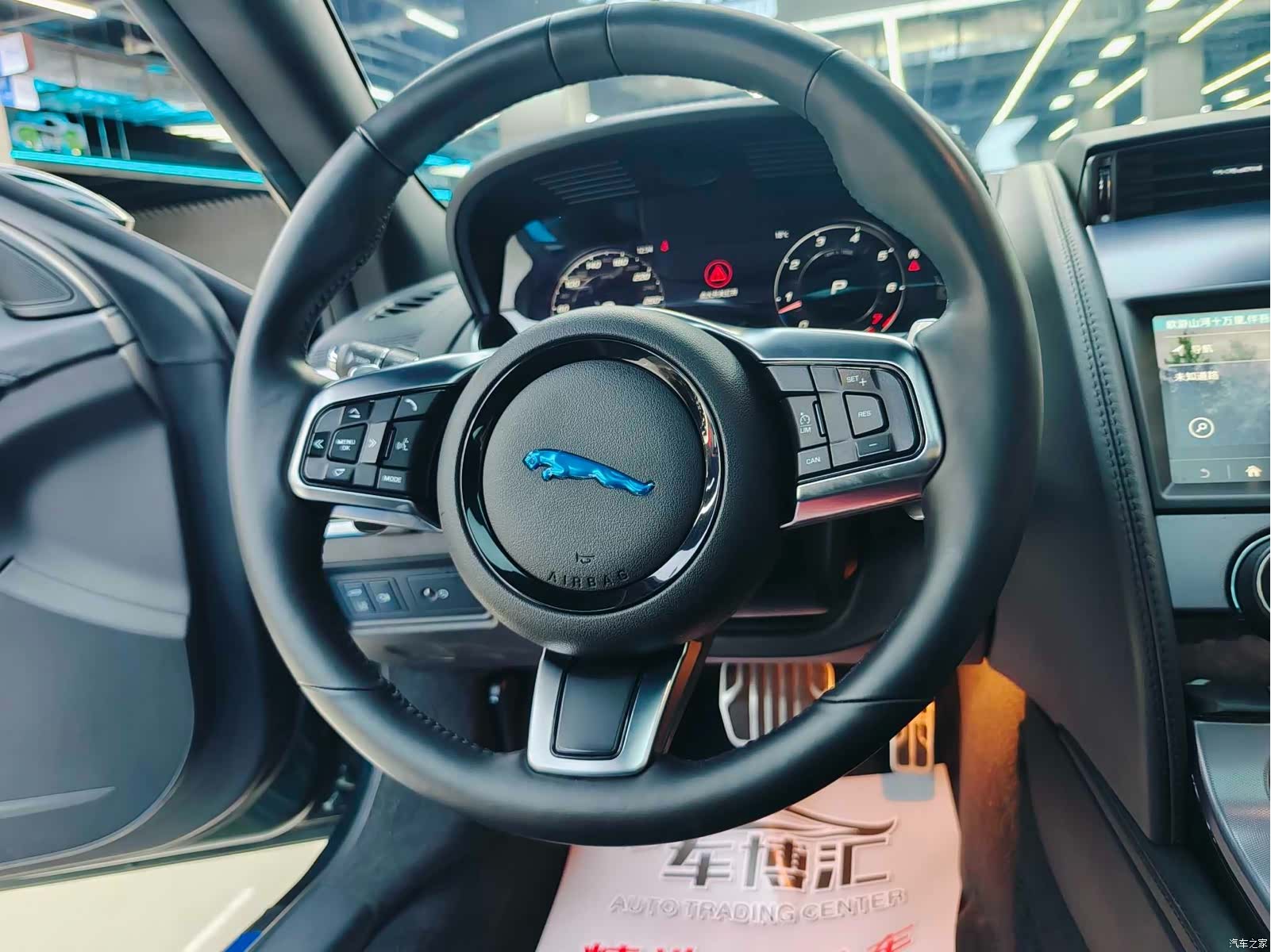 Jaguar F-TYPE, 2021 11