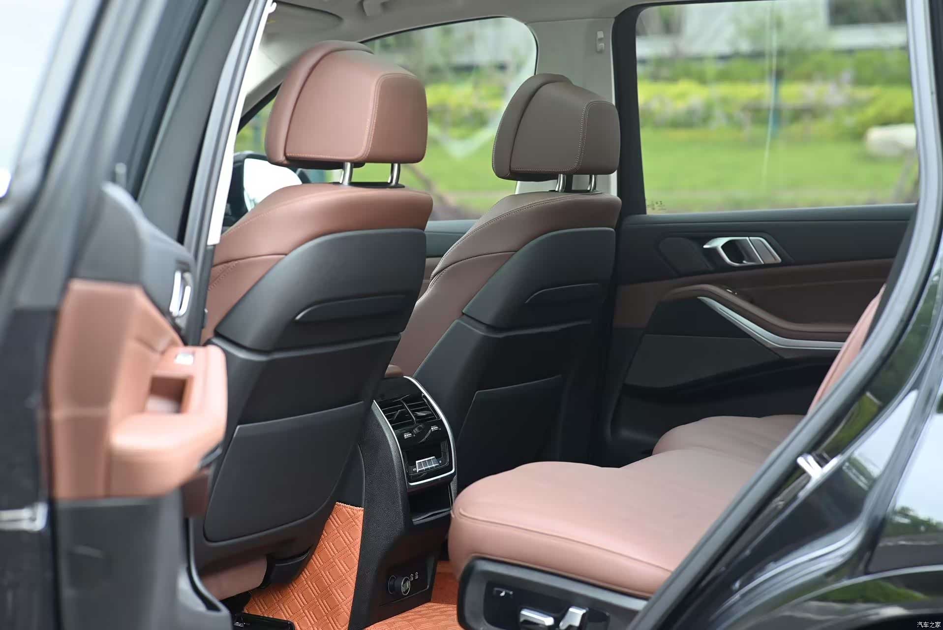 BMW X7, 2022 все фото