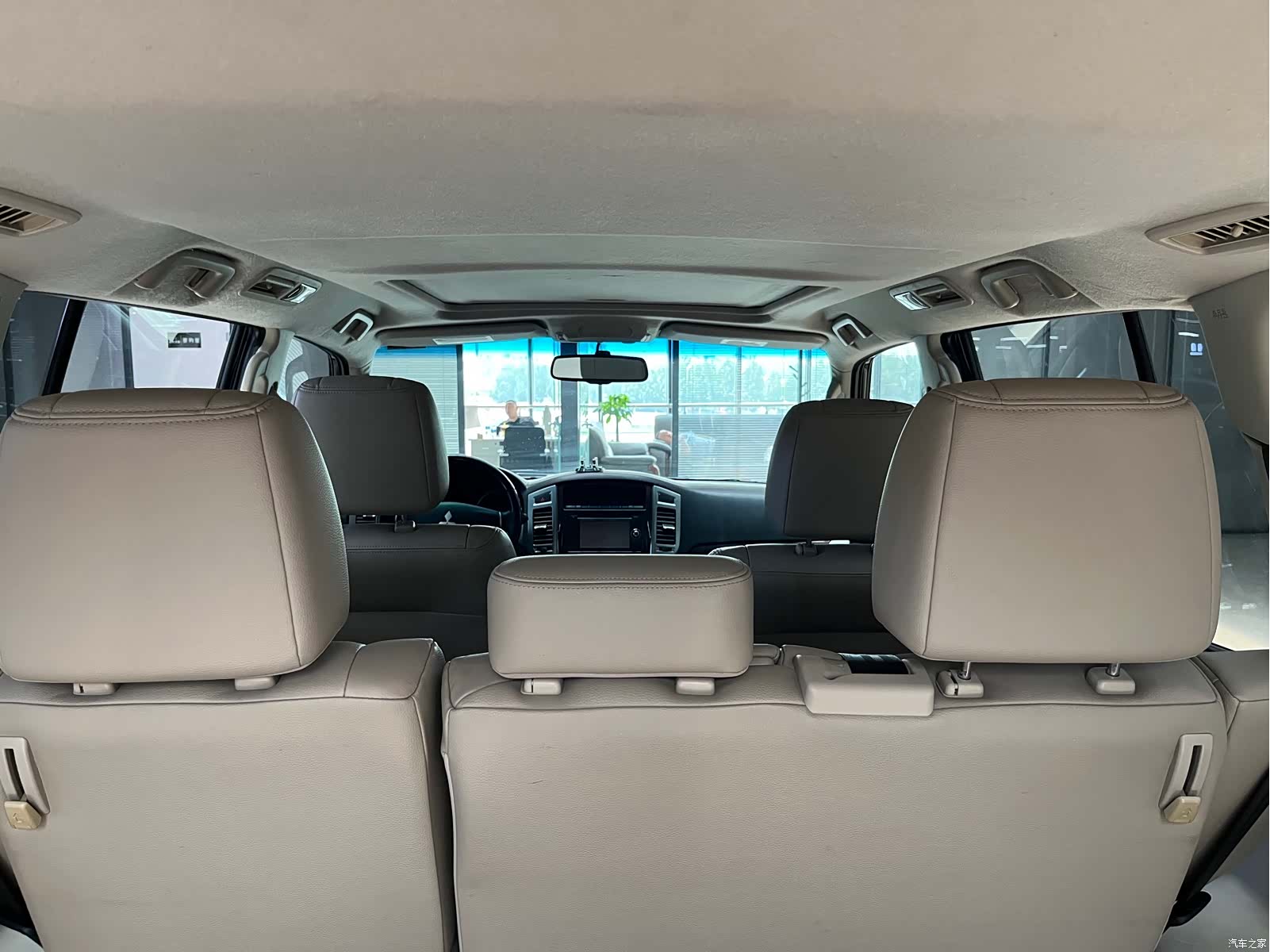 Mitsubishi Pajero, 2020 8