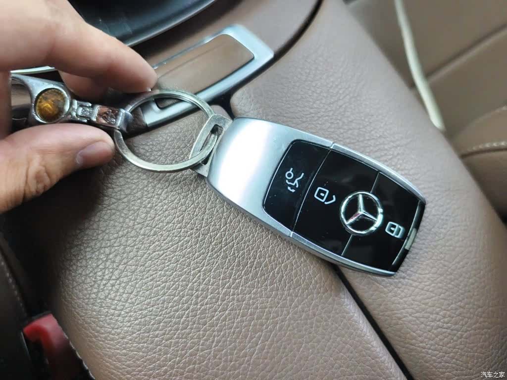 Mercedes-Benz E-Class, 2018 12