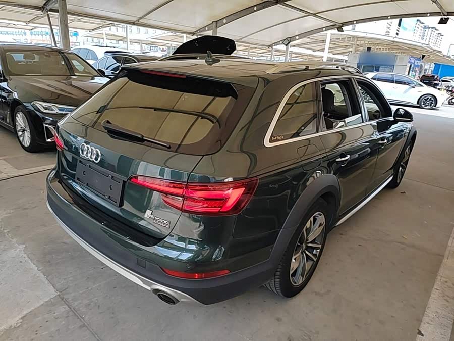 Audi A4 2018, фото 7
