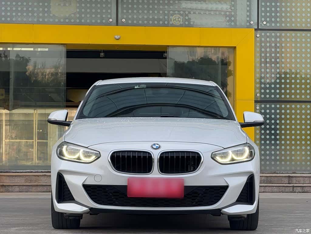 BMW 1 Series, 2022 21