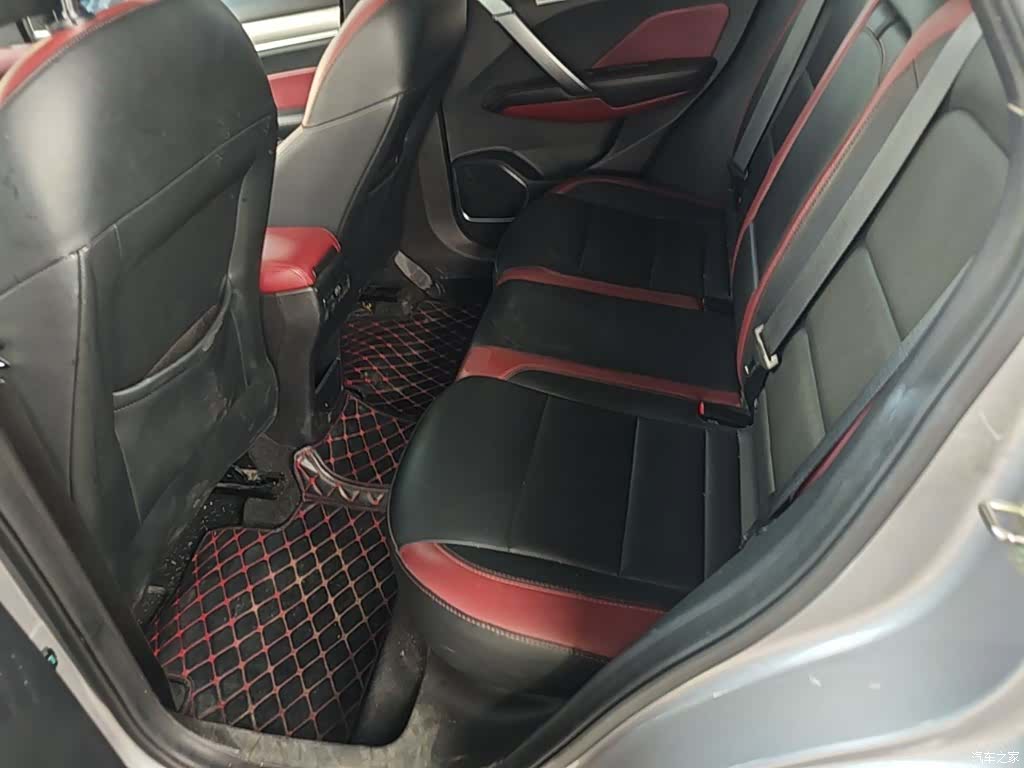 Geely Coolray, 2021 19