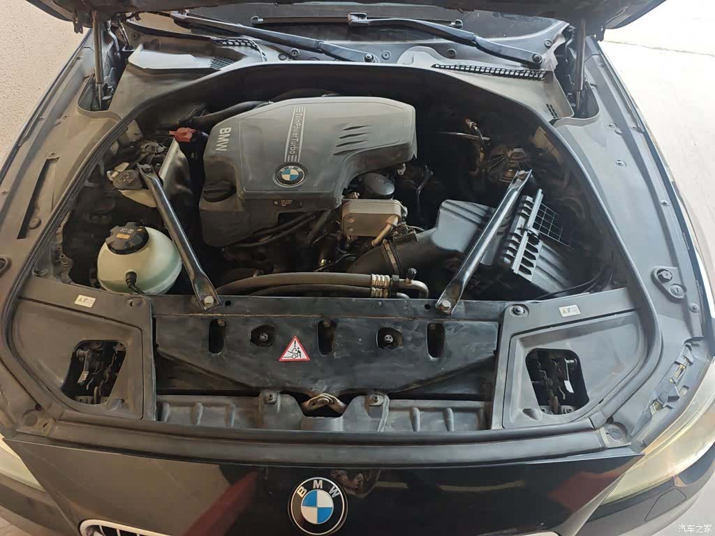 BMW 5 Series, 2016 11