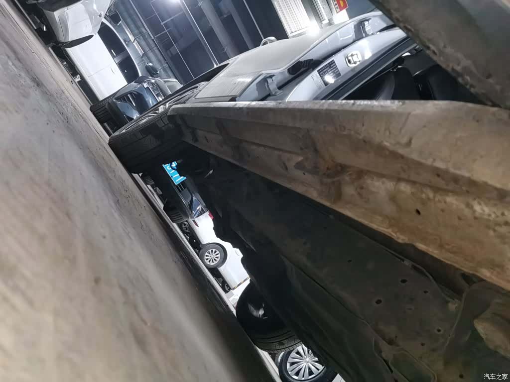 Roewe RX8, 2018 все фото