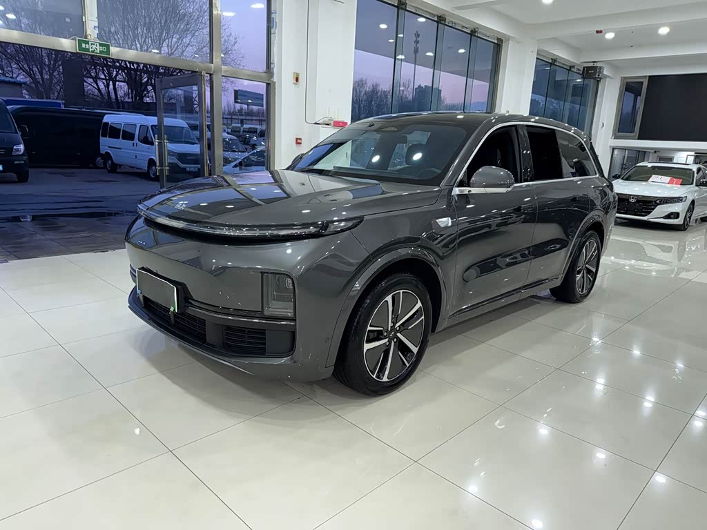 Li Auto L8 2024 Pro
