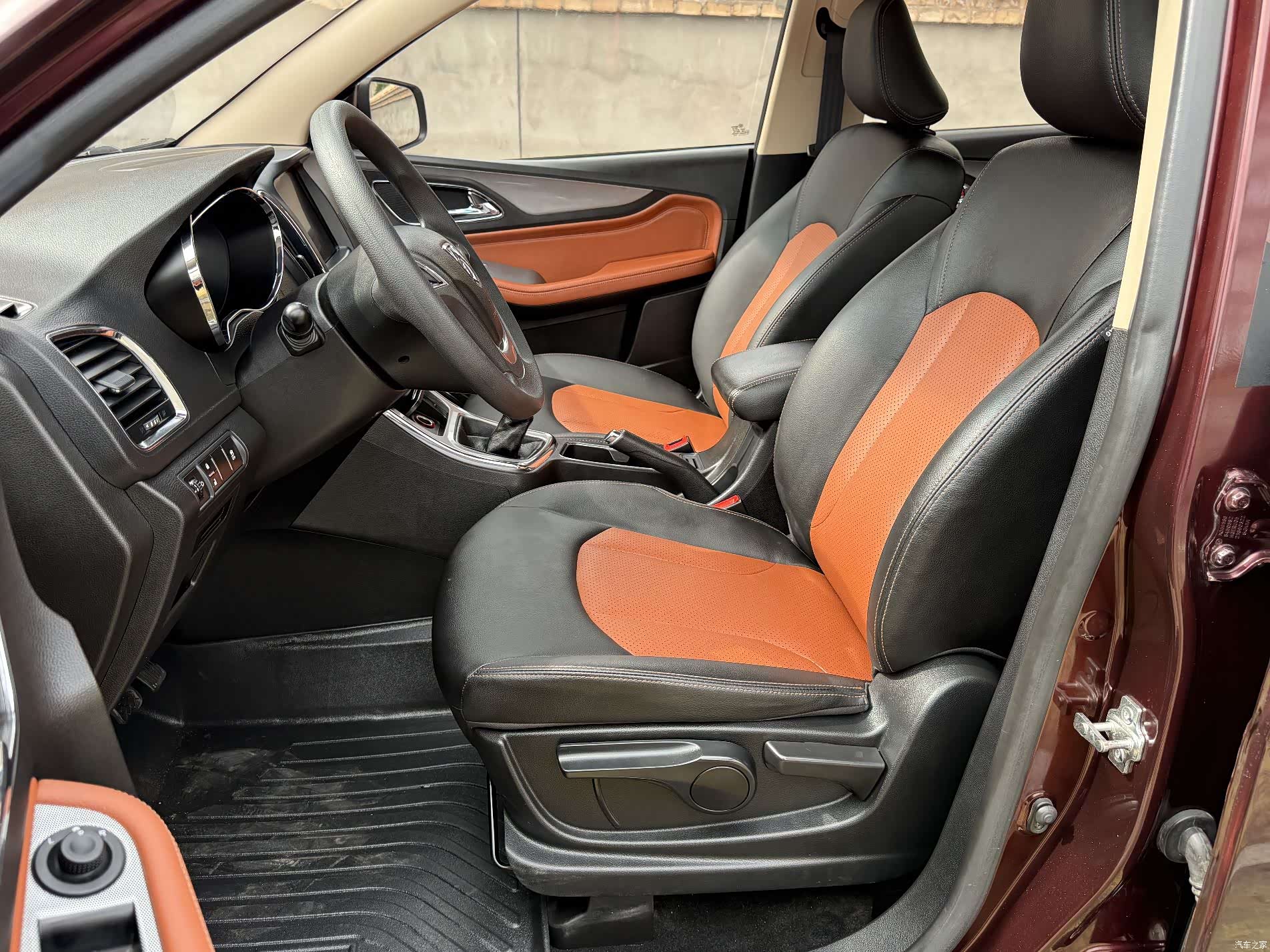 Wuling 560, 2015 10