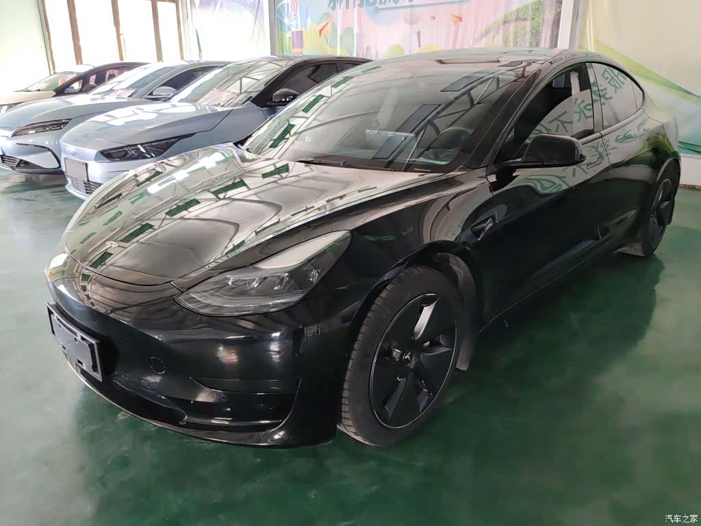 Tesla Model 3, 2023 1