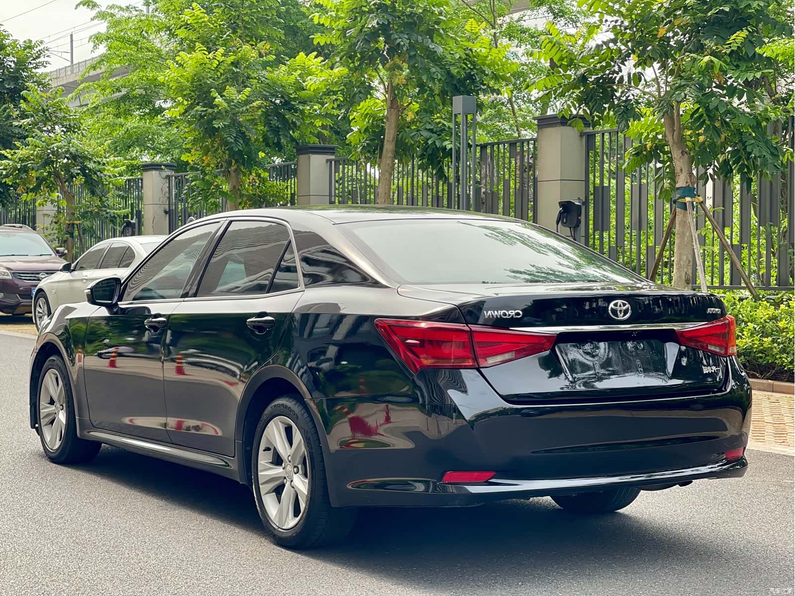 Toyota Crown, 2017 7