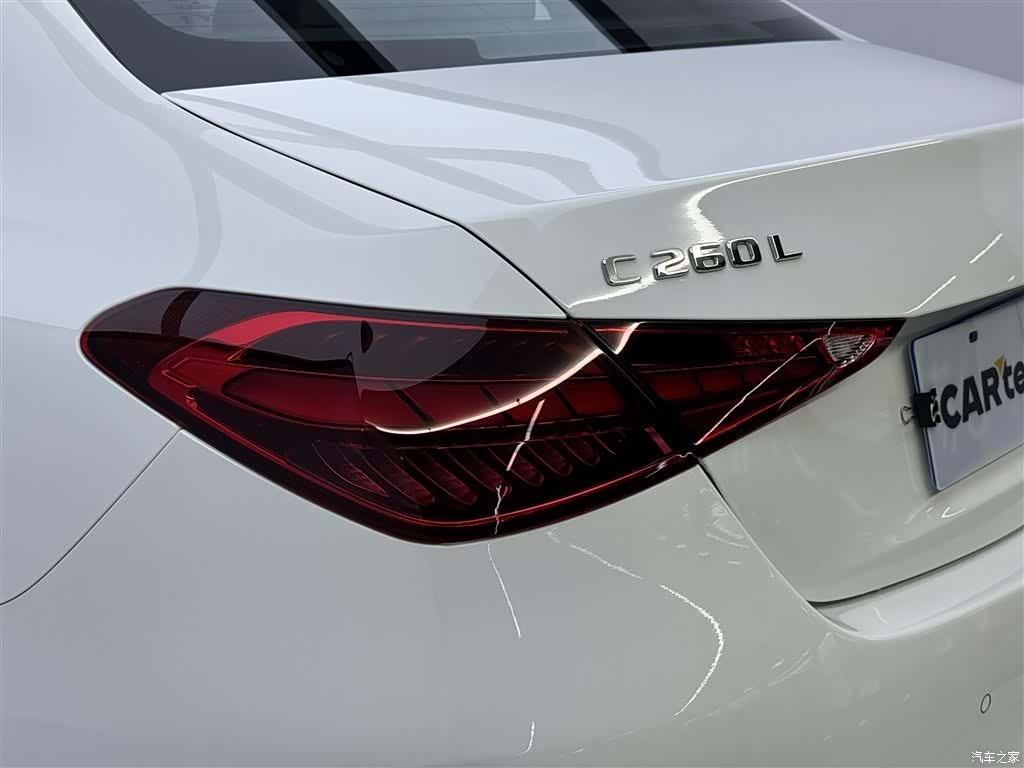 Mercedes-Benz C-Class, 2024 9