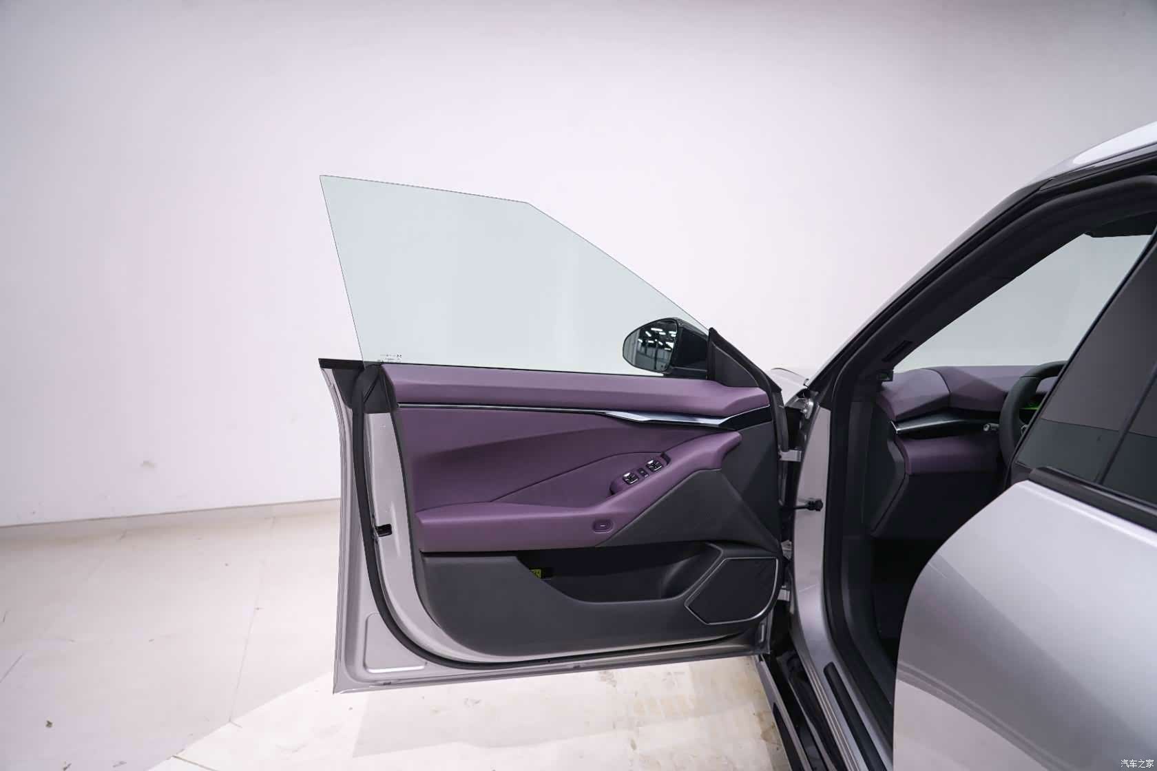 Xpeng P7, 2025 21