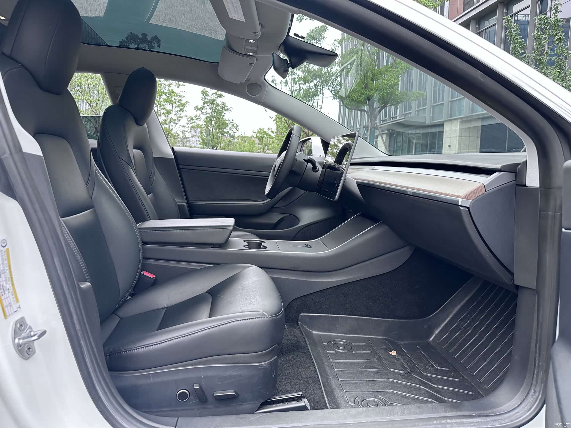 Tesla Model 3, 2021 7
