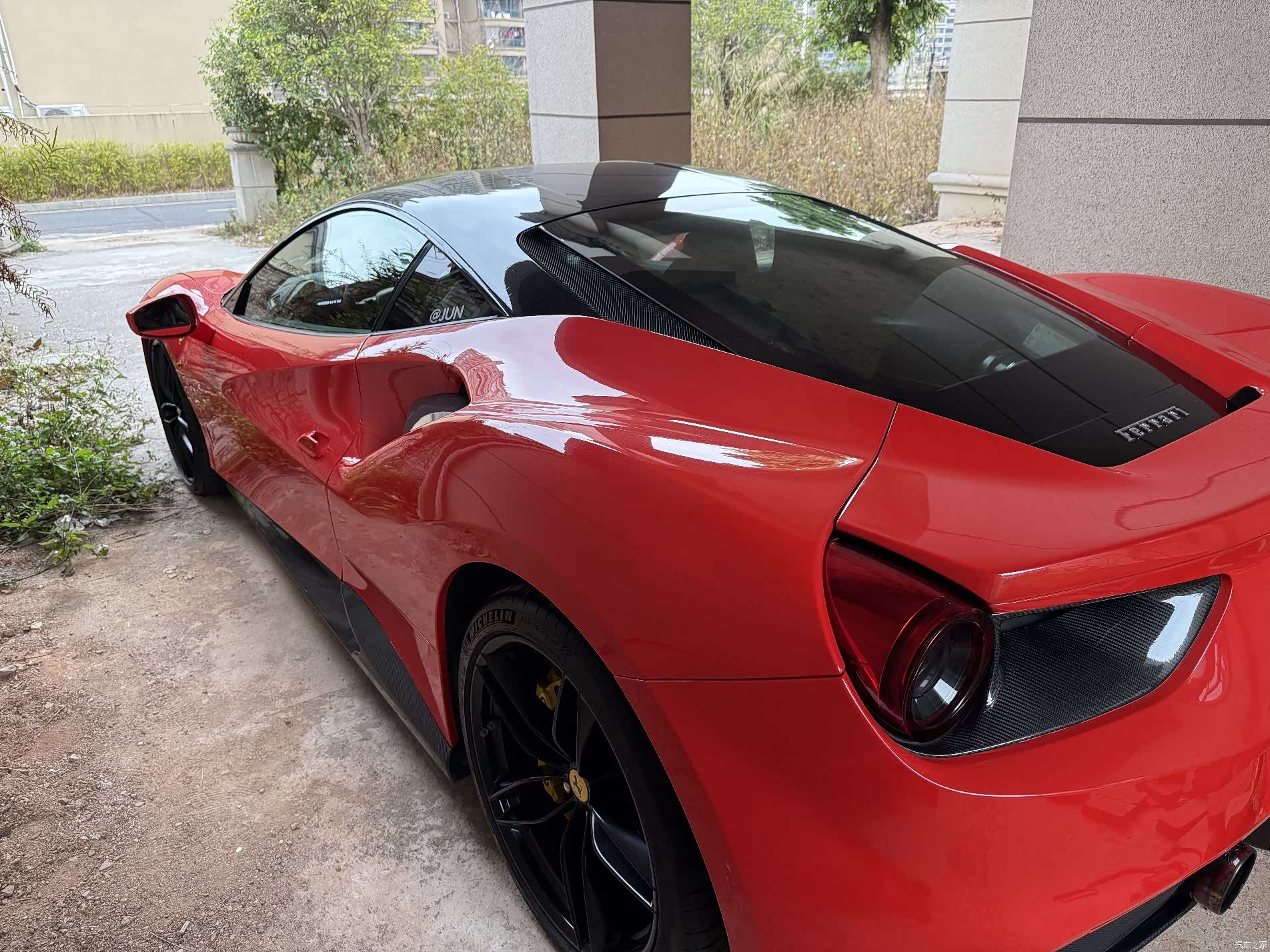 Ferrari 488, 2015 6