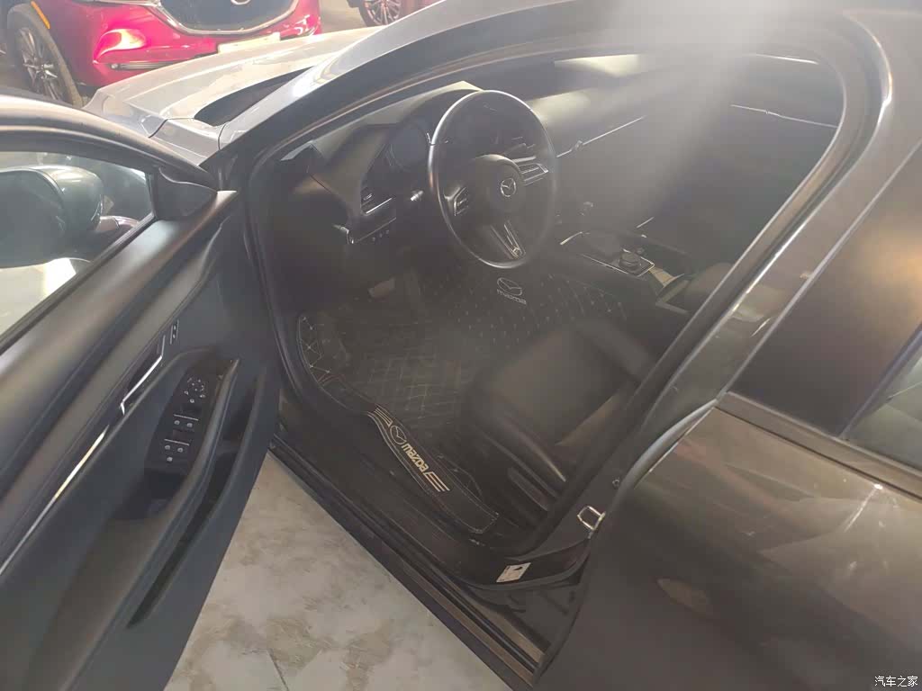 Mazda Mazda3, 2020 16