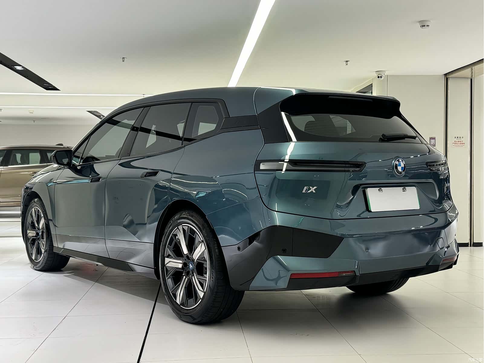 BMW iX, 2025 все фото