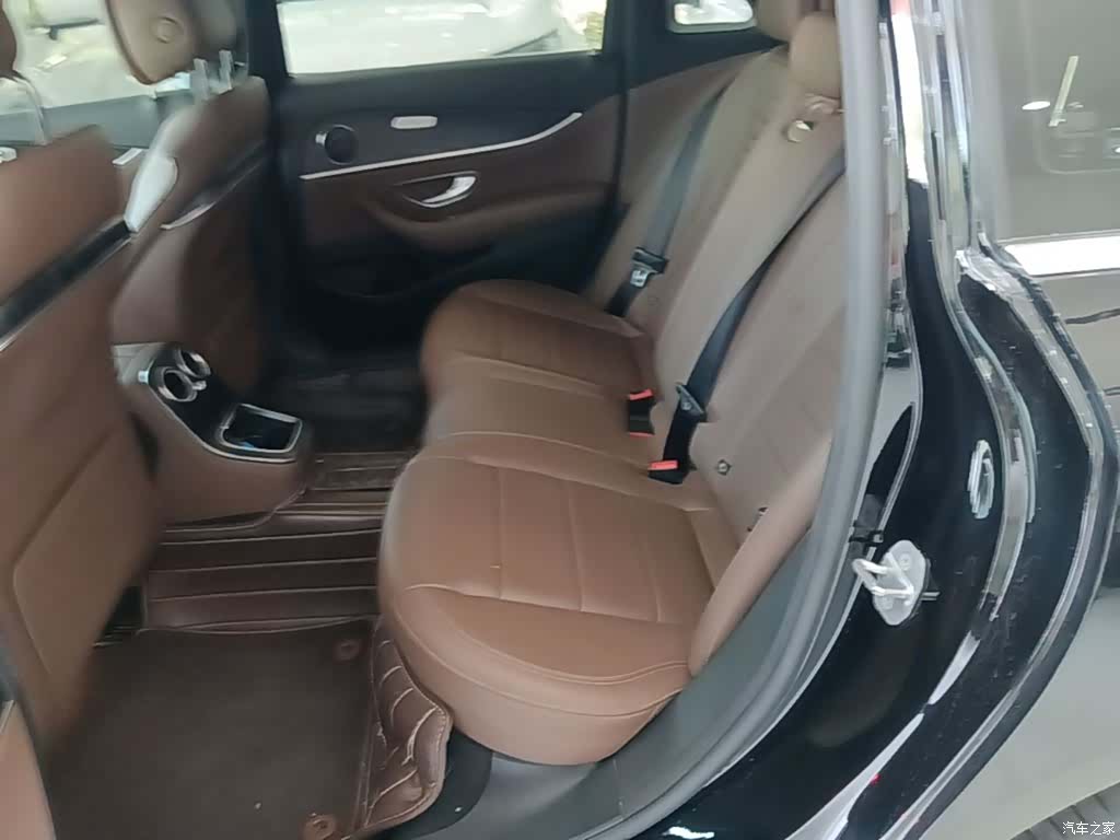 Mercedes-Benz E-Class, 2021 17