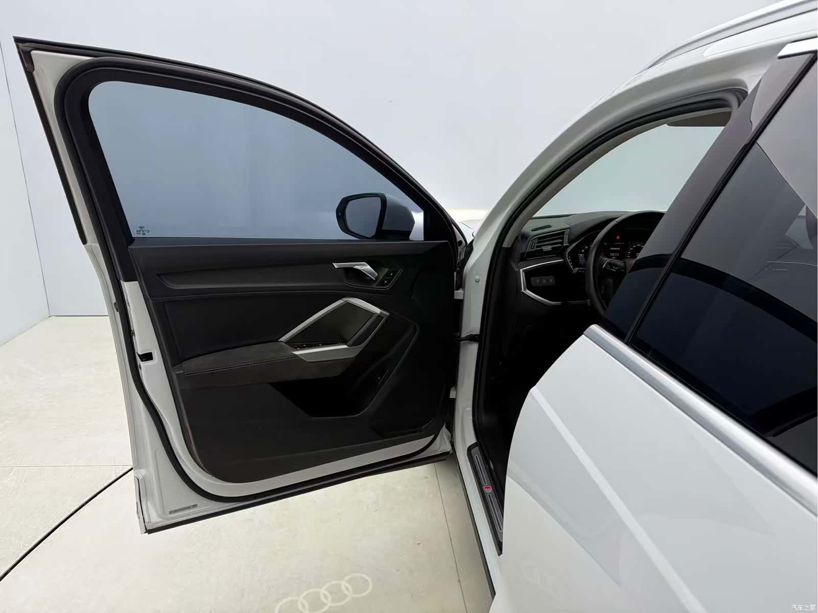 Audi Q3, 2021 19