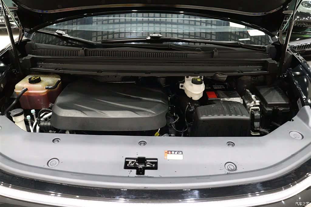 Maxus G70, 2024 28