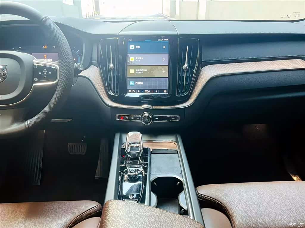 Volvo XC60, 2022 10