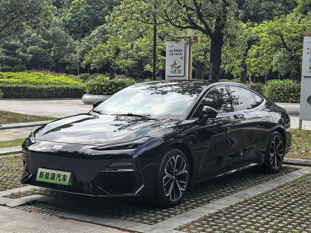 Geely Galaxy Galaxy E8