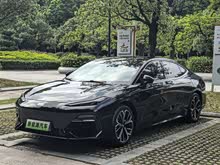 ����E8 2025�� 700km Զ���Ǽݰ�