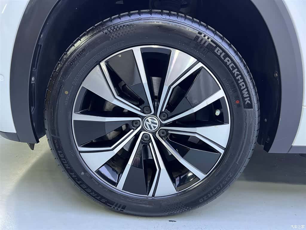 Volkswagen Teramont X, 2020 23