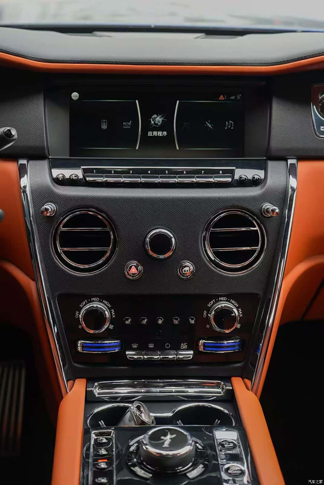 Rolls-Royce Cullinan, 2022 все фото