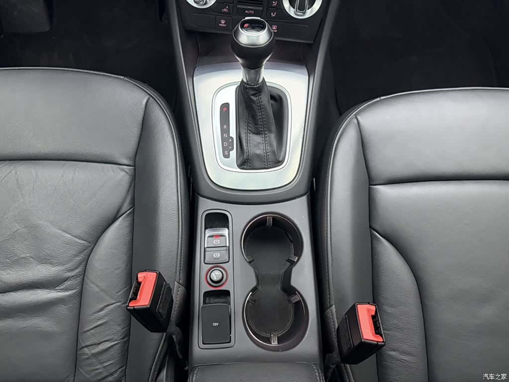 Audi Q3, 2015 16