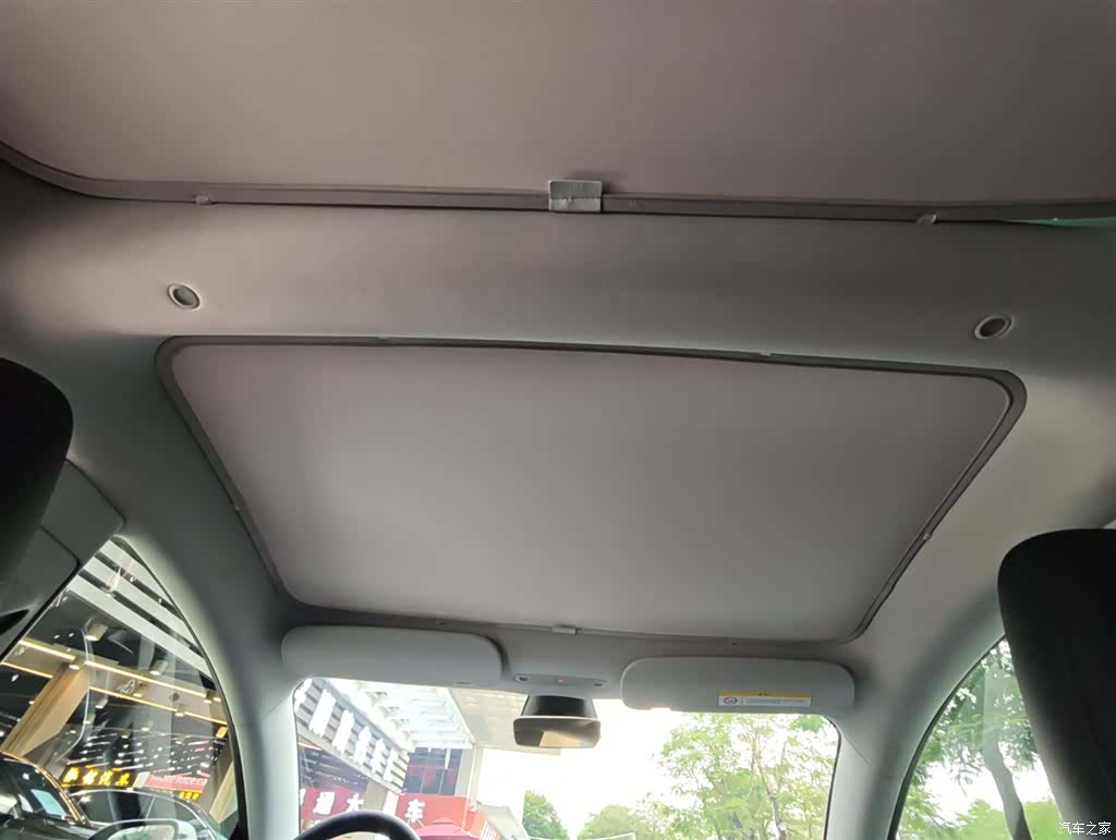 Tesla Model 3, 2024 18