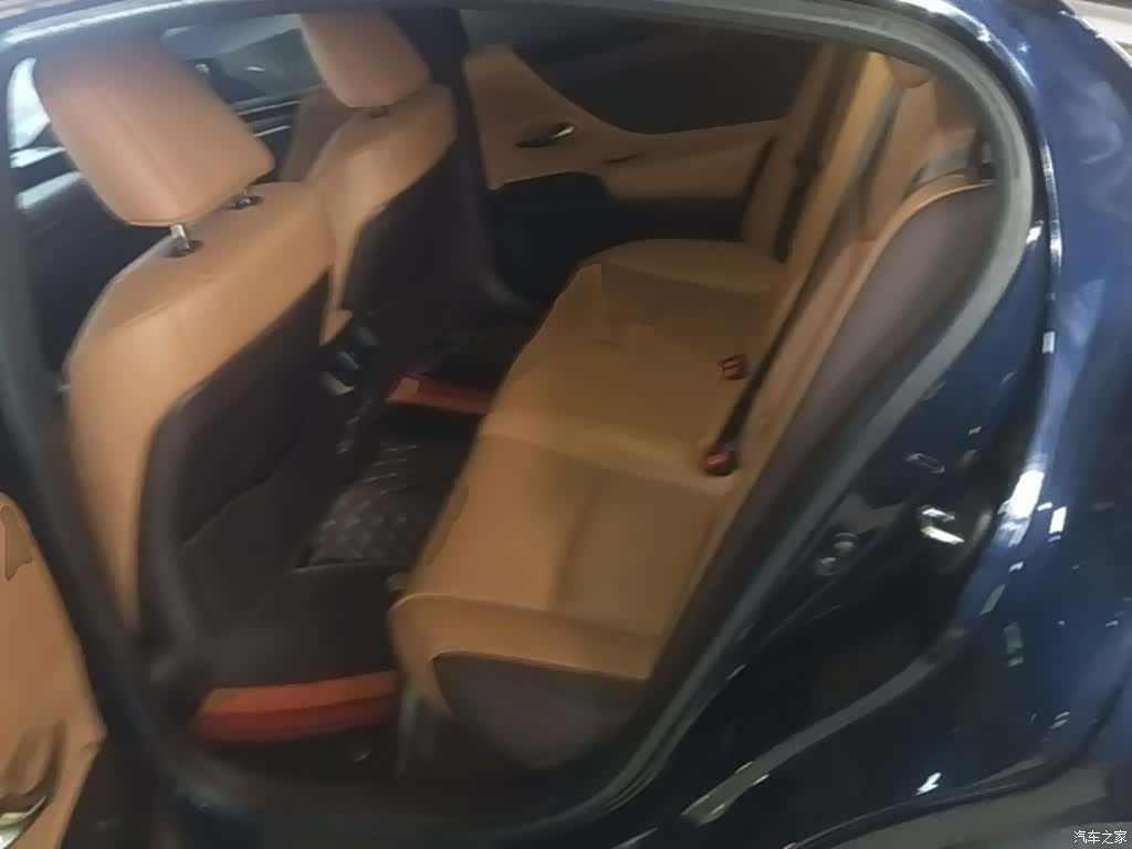 Lexus ES, 2020 17