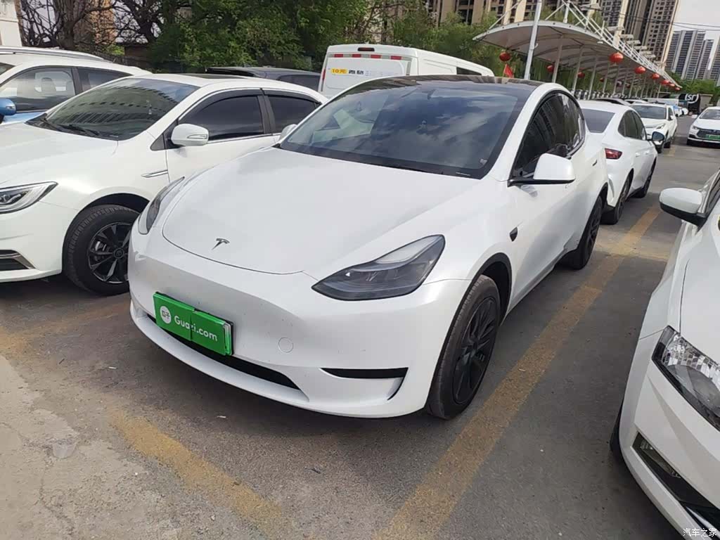 Tesla Model Y, 2024 2